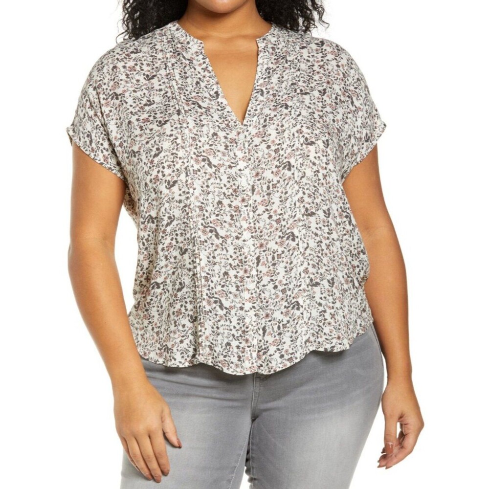 NWT Treasure & Bond Ditzy Floral V-Neck Blouse Short Sleeve Top Womens 3X